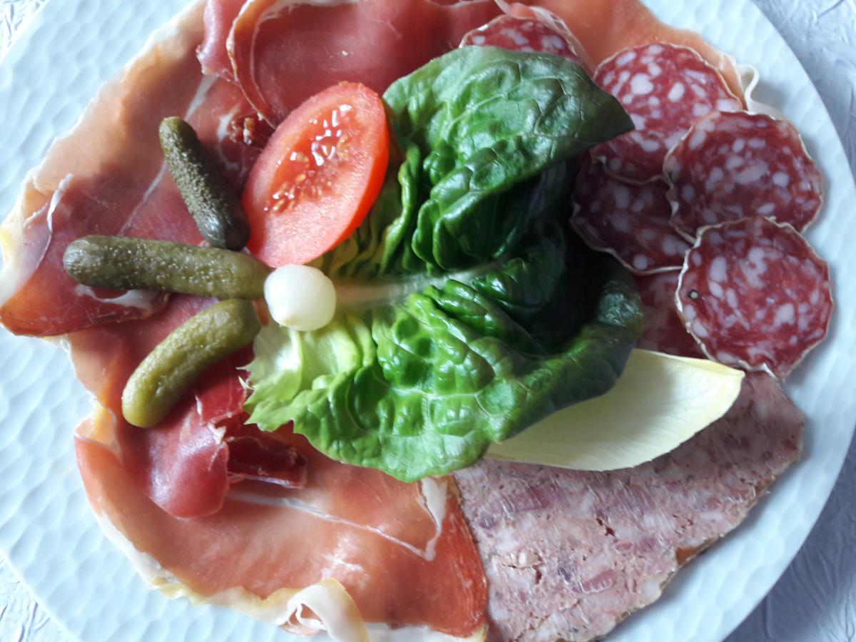 assiette de charcuterie