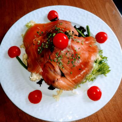 salade au saumon fumé maison